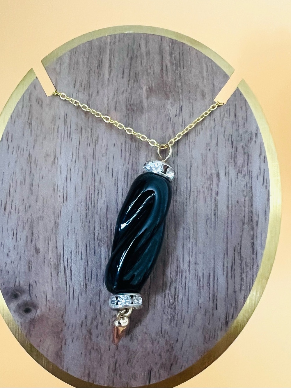 Elegant Black porcelain and Gold Pendant Necklace